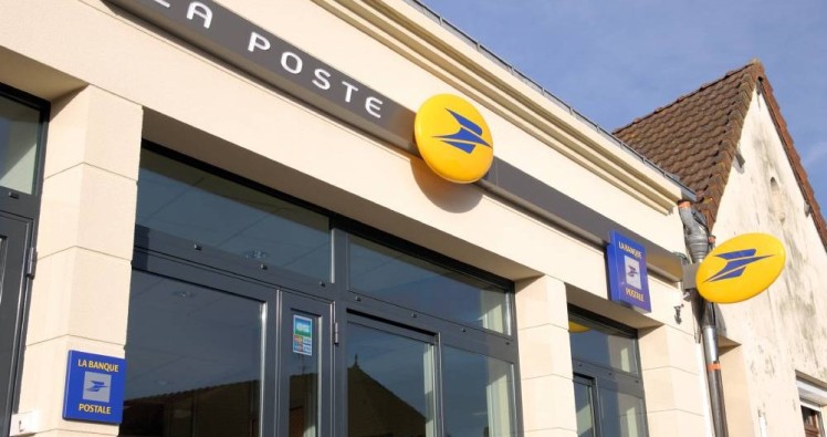 Panique à La Poste : un bocal de lisier explose et oblige à l'évacuation d'un bureau